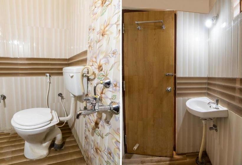 Hotel Oyo 71638 Nk Boarding And Lodging