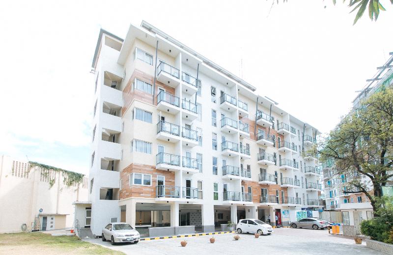 בית מלון כפרי Reddoorz Plus At Alpina Heights Paranaque