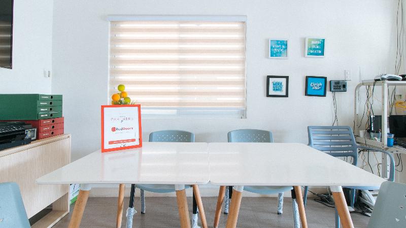 בית מלון כפרי Reddoorz Plus At Alpina Heights Paranaque