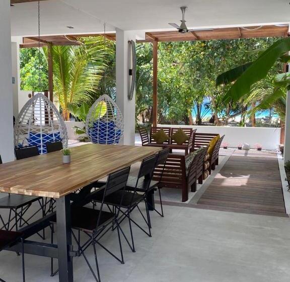 هتل Shaviyani Retreat