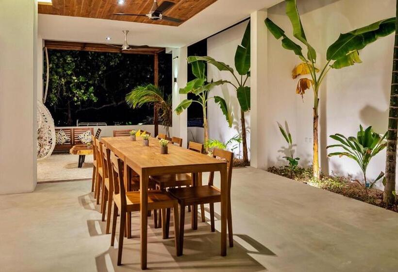 هتل Shaviyani Retreat