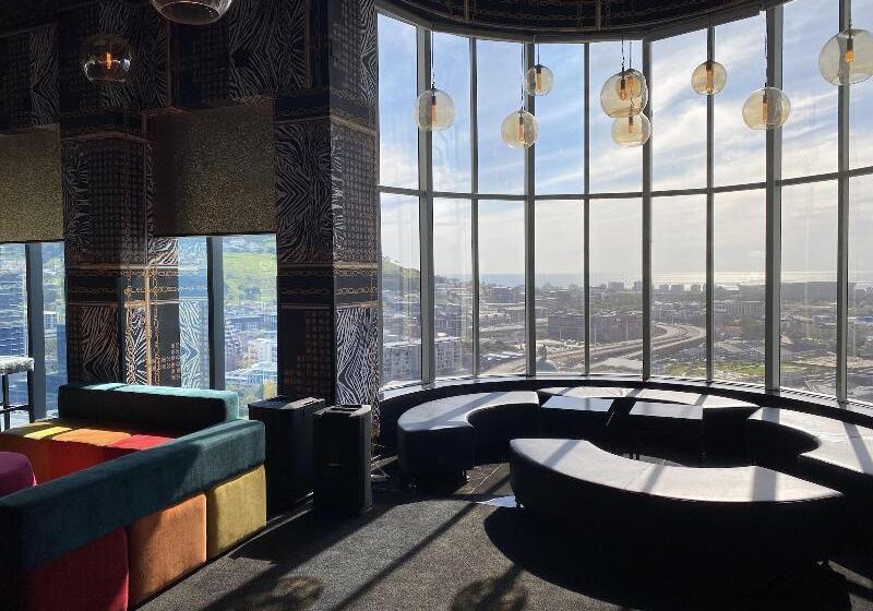 Отель Sky Cape Town