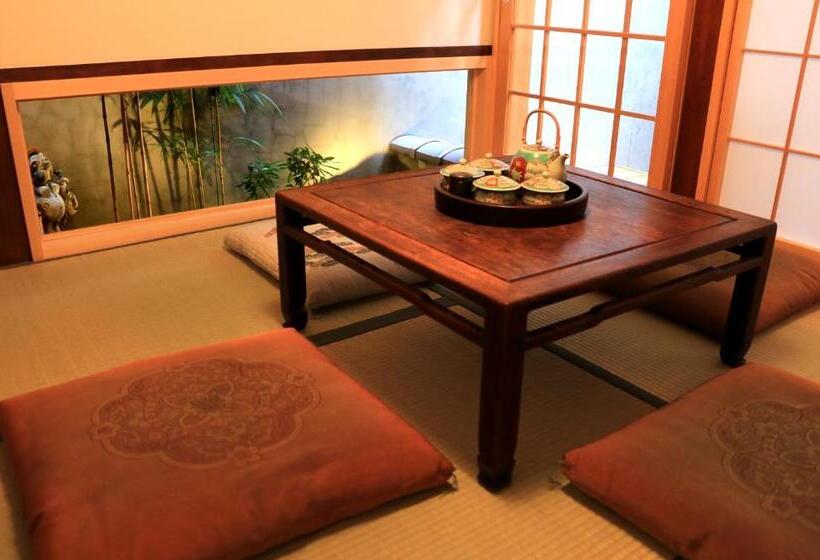 هتل Traveling Bridge Nijojo