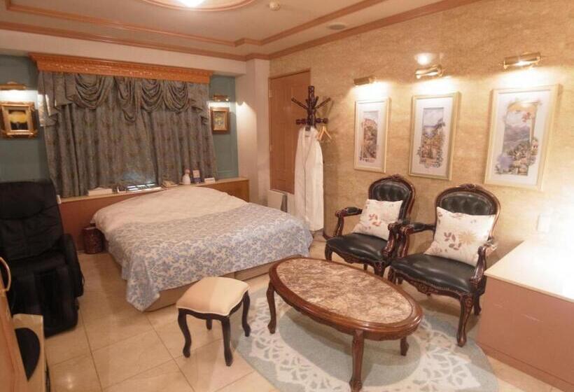 هتل Vino Adult Only