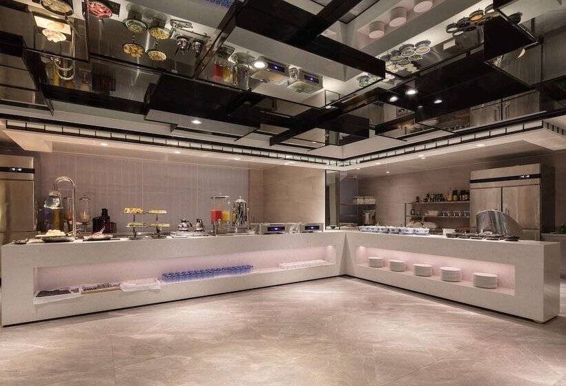 Отель Wingate By Wyndham Xishuangbanna