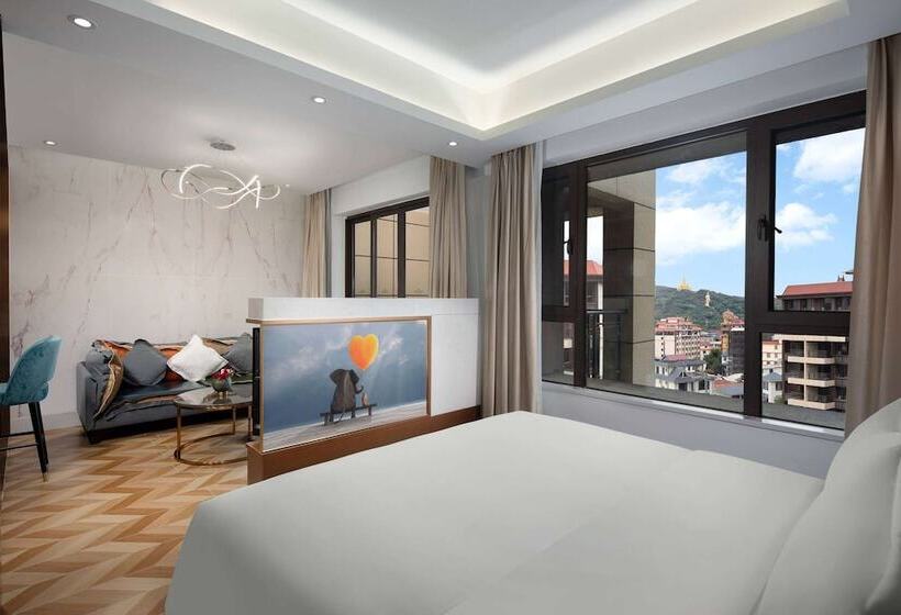 هتل Wingate By Wyndham Xishuangbanna