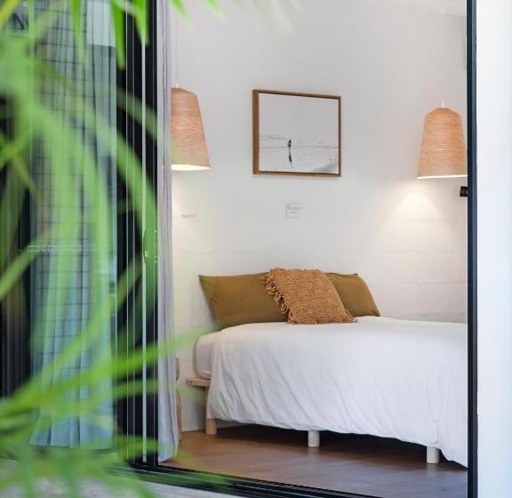 מוטל The Beach Rooms