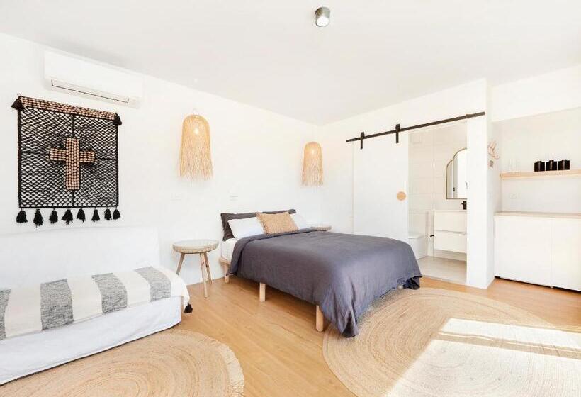 מוטל The Beach Rooms