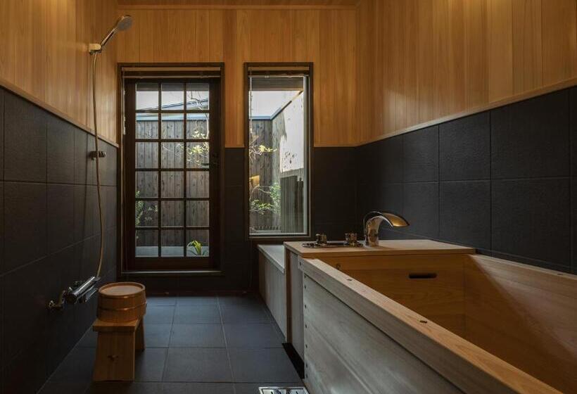 Nipponia Hotel Ozu Castle Town