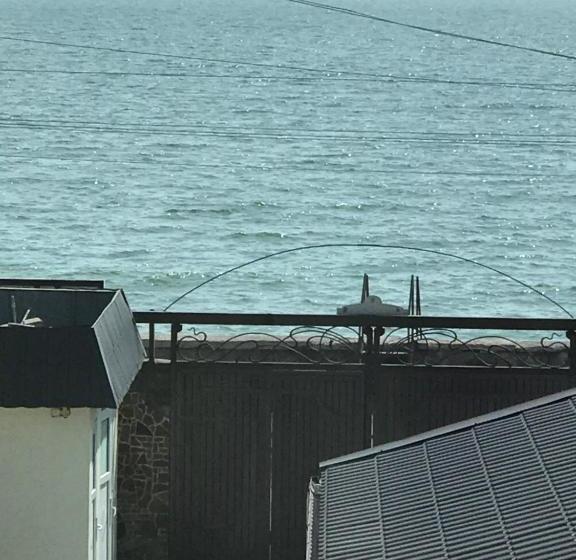 Pensió горького 93