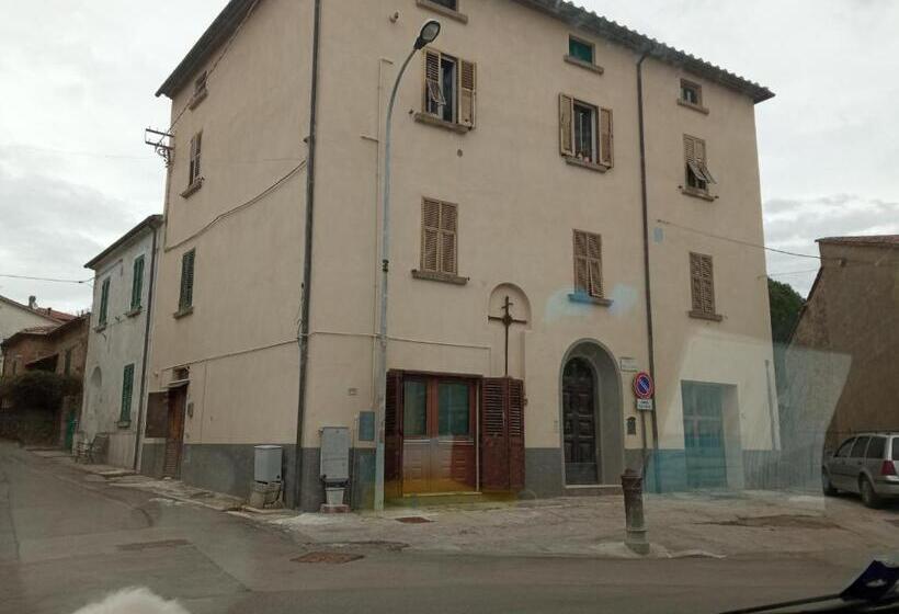 פנסיון Casa Garage