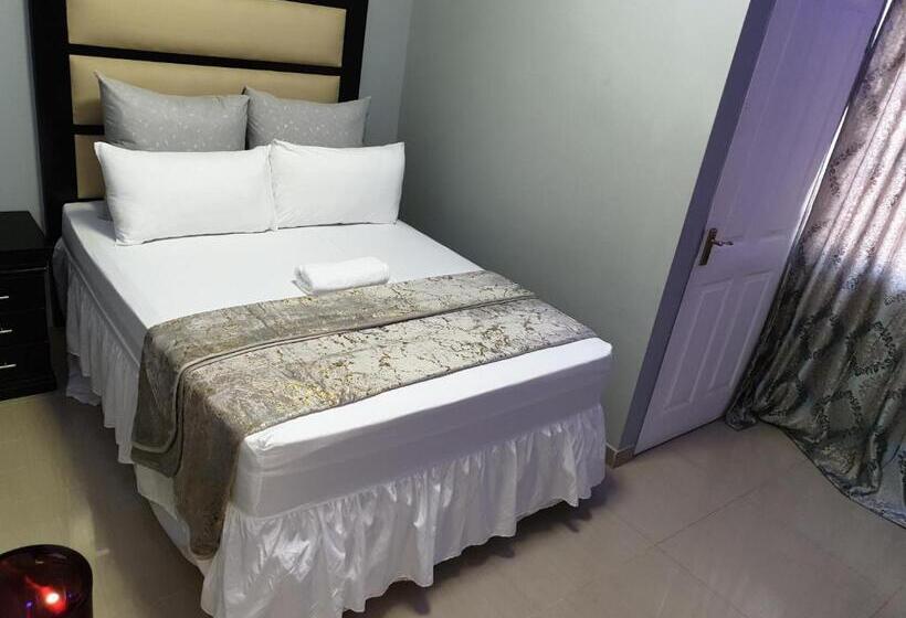 פנסיון Emirates Garden Lodge