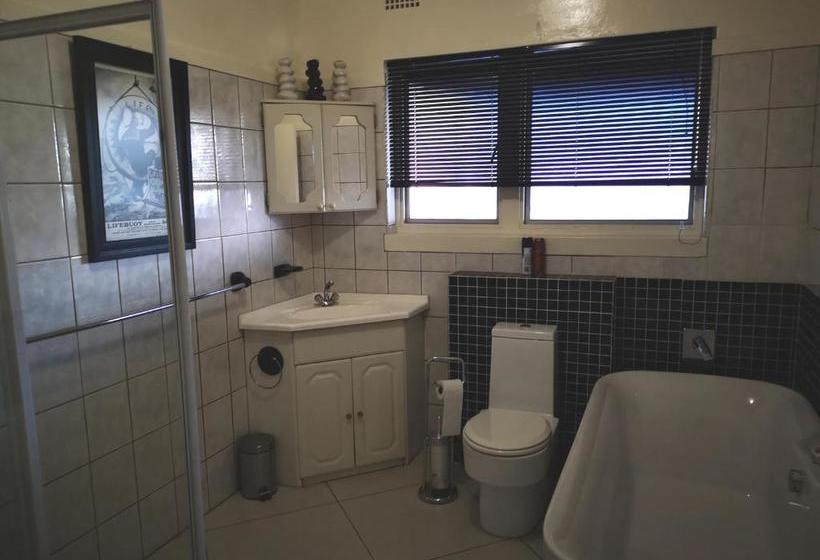 פנסיון Stay@sparks Guesthouse