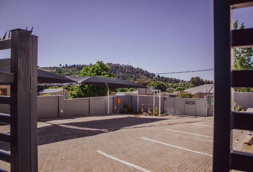 بنسيون The Daughters Guest House