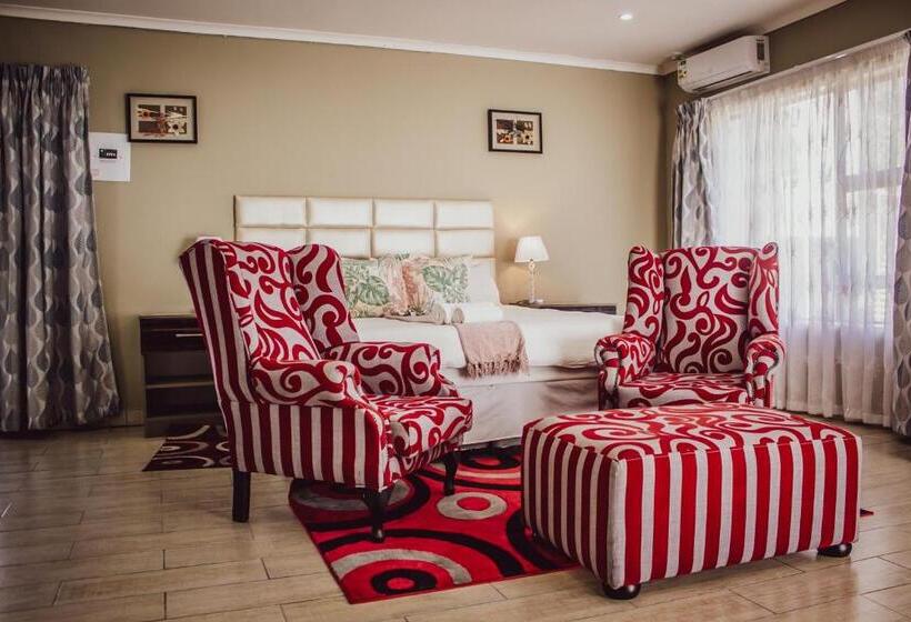 ペンション The Daughters Guest House