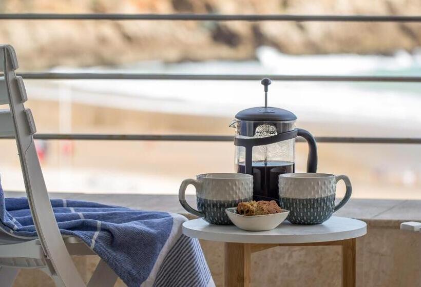 بنسيون Waves Of Grace Seafront Villa