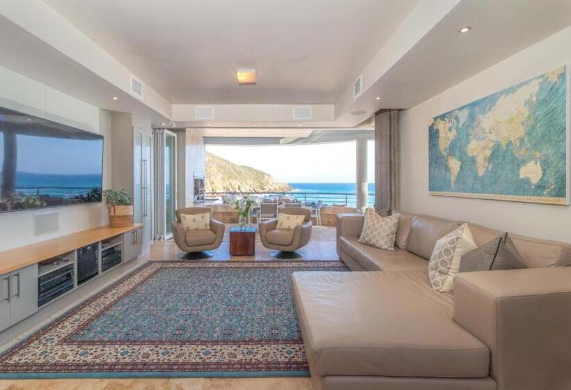 بنسيون Waves Of Grace Seafront Villa