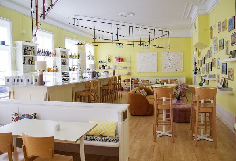 Prästgården Hotell & Bryggeri