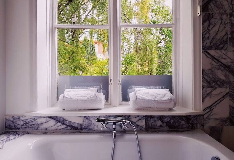 Prästgården Hotell & Bryggeri