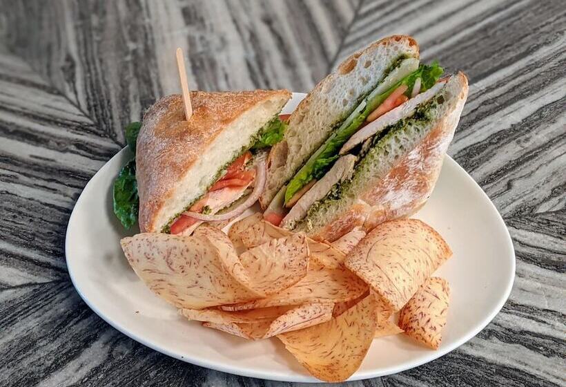 渡假胜地 Azure Palm Hot Springs