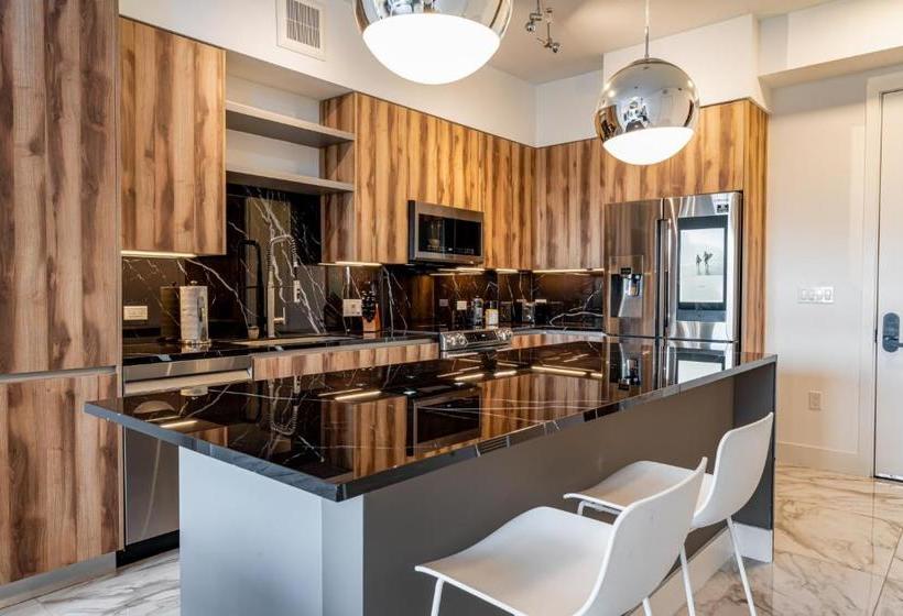 Whyhotel Midtown Miami