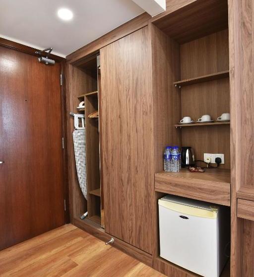 Yangtze Hotel 长江酒店