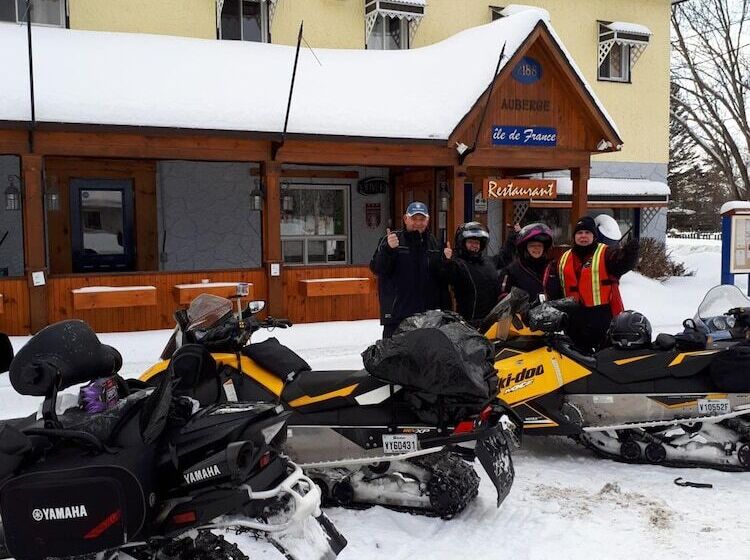 ユースホステル Auberge L Ile De France