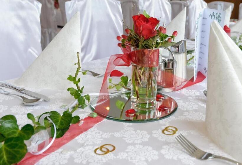 فندق صغير Gasthof Waldhof