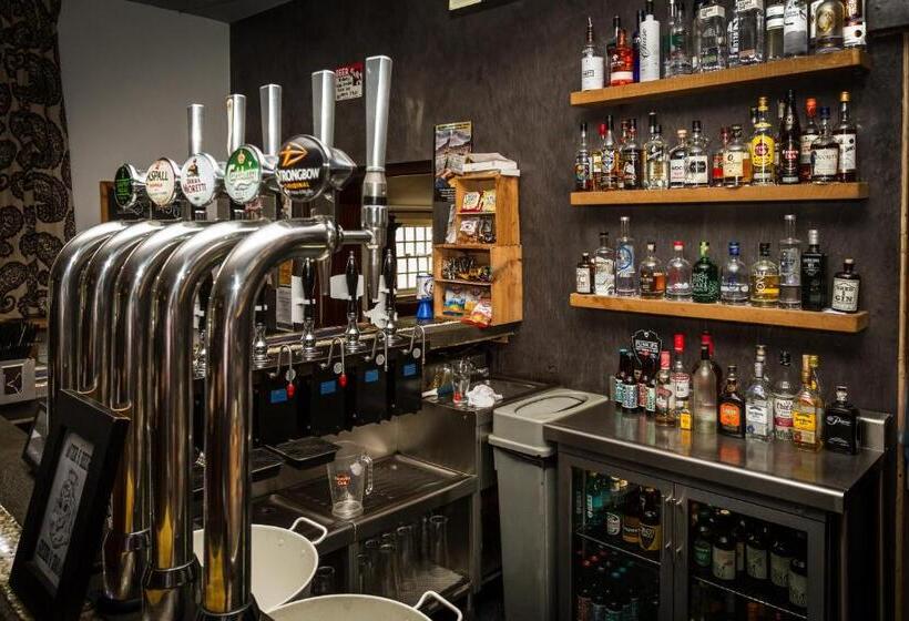 호스텔 Woolpack Inn