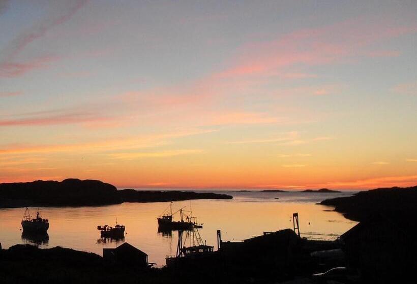 민박 Burnside Lodge