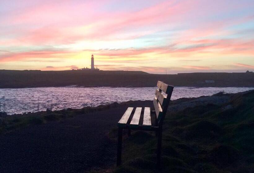 민박 Burnside Lodge