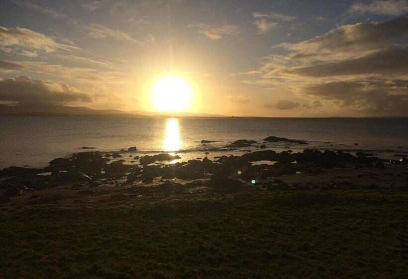 ベッドアンドブレックファースト Burnside Lodge