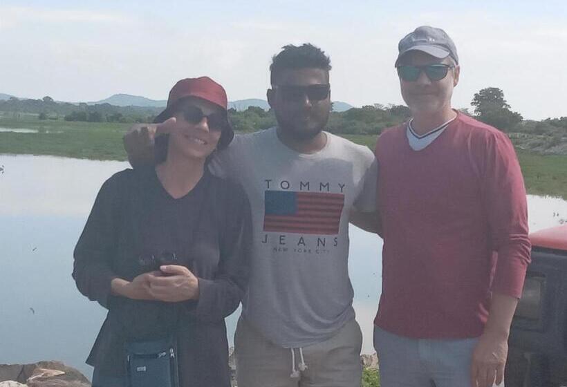 Bed and Breakfast Jasmine White House Restaurant & Spa