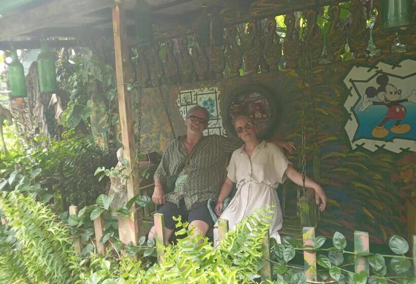 Bed and Breakfast Jasmine White House Restaurant & Spa