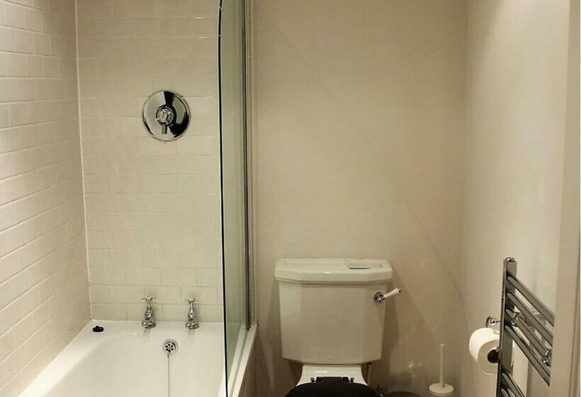 민박 The Talbot And Apartment