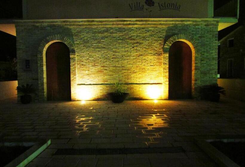 مبيت وإفطار Villa Istonia