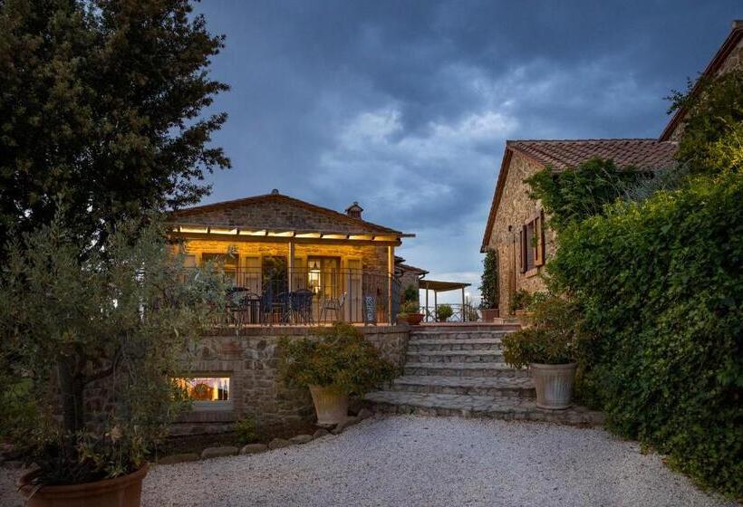 فندق Agriturismo Podere L'aione