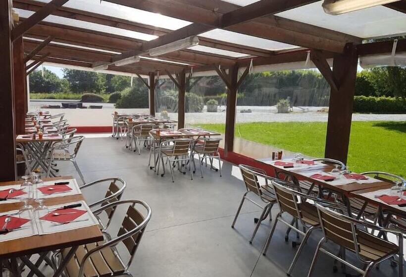 فندق Auberge Le Guinefort