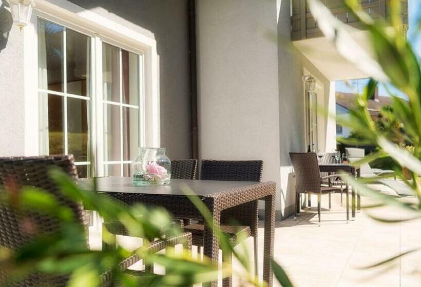 Отель Der Wieshof