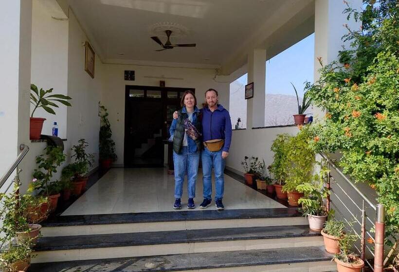 هتل Divine Palace Pushkar