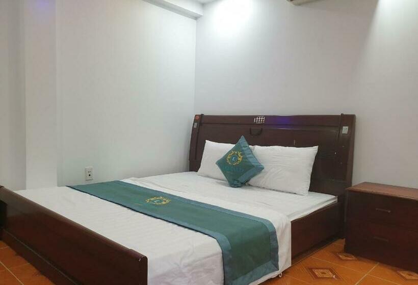 Emerald Hotel Cát Bà