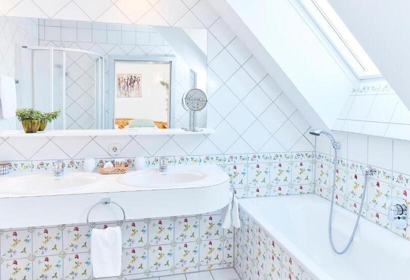 Отель Garni Schöne Aussichten