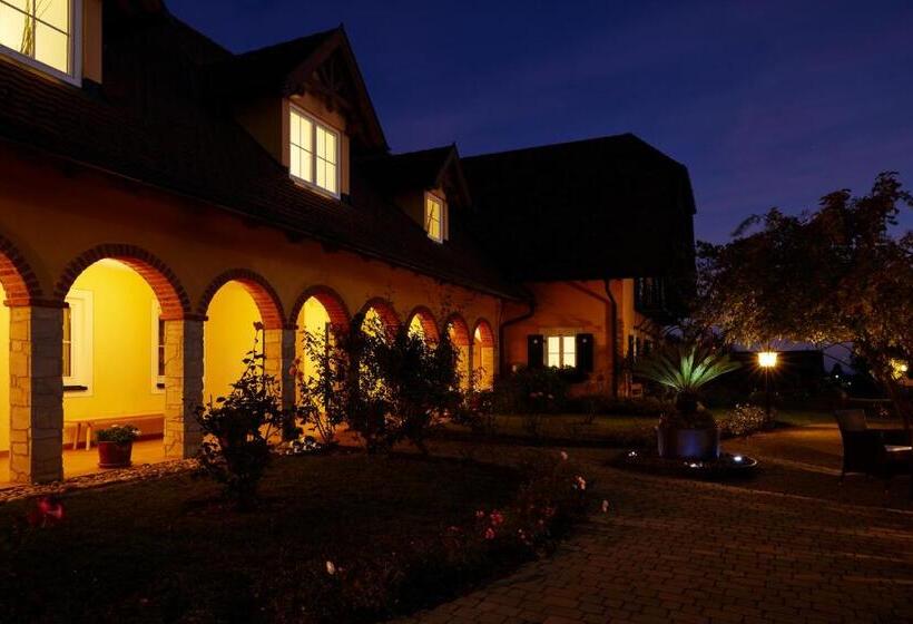 Отель Garni Schöne Aussichten