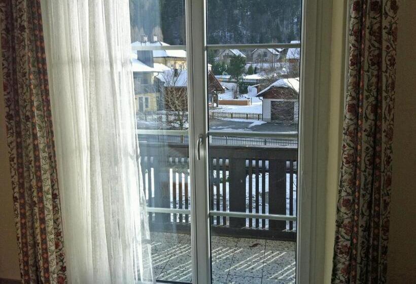 בית מלון כפרי Gasthof Zum Niederhaus   Familie Perthold