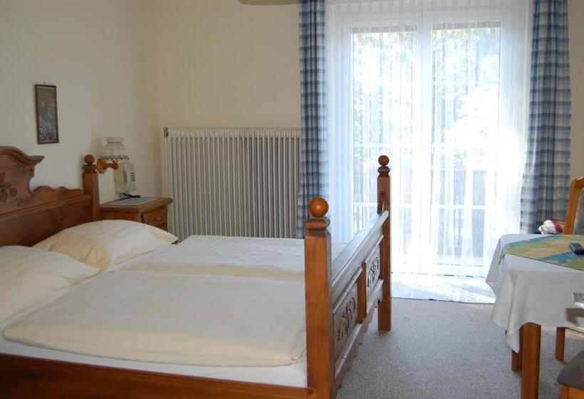 בית מלון כפרי Gasthof Zum Niederhaus   Familie Perthold