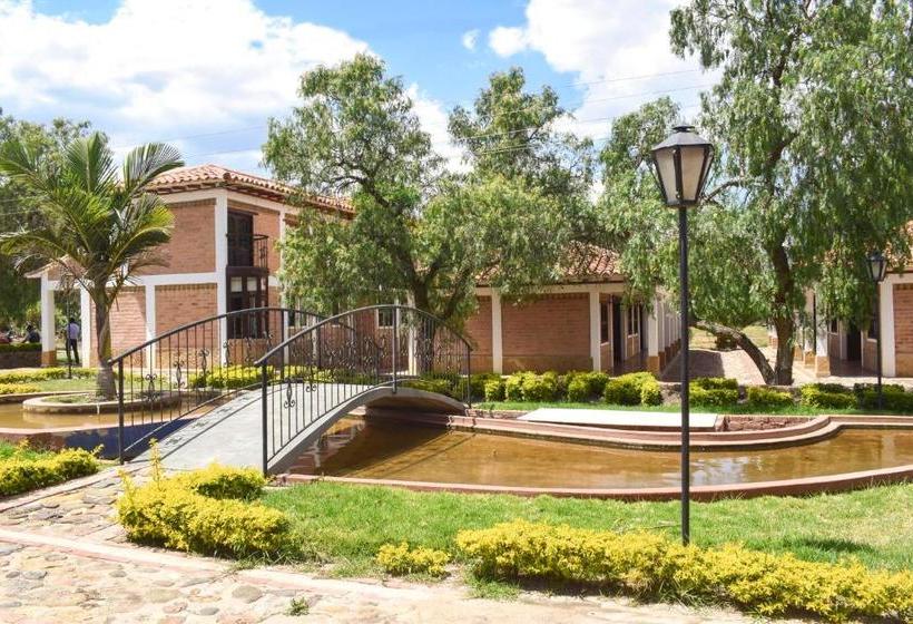 בית מלון כפרי Hacienda Santa Cecilia