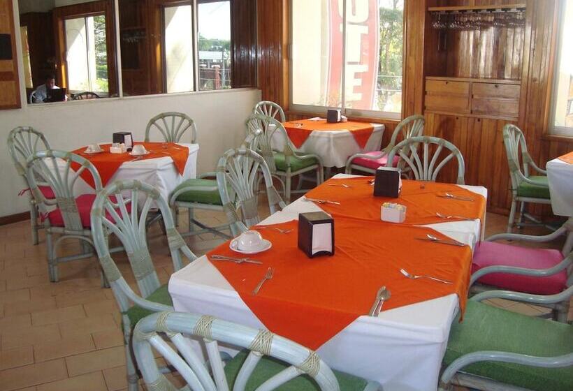 Отель Lacantum By Rotamundos