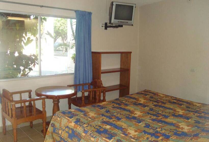 Отель Lacantum By Rotamundos