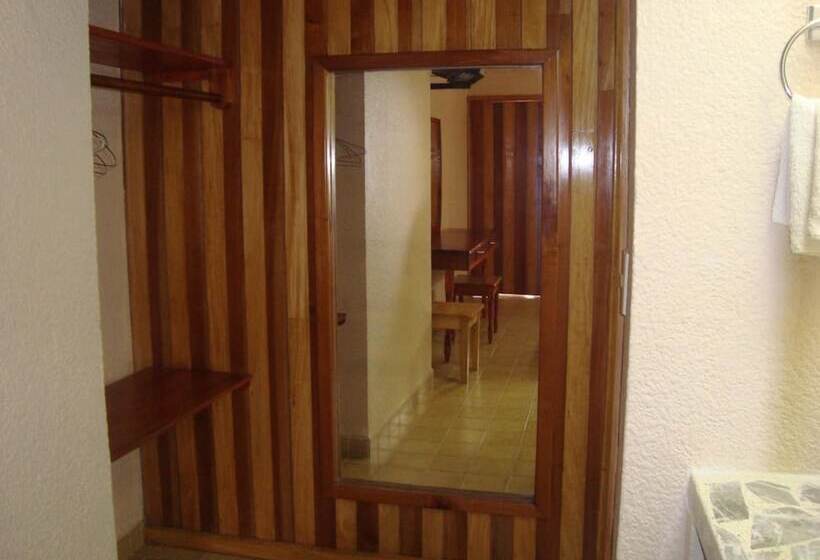 Отель Lacantum By Rotamundos