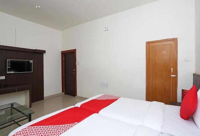 בית מלון כפרי Oyo 10508 Aditi Guest House